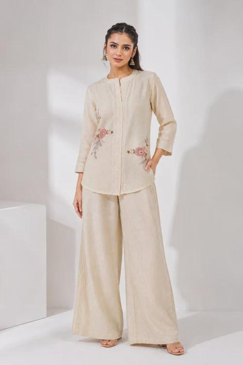 Off White Mal Cotton Co Ord Set With Floral Embroidery