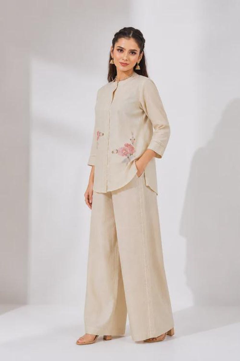 Off White Mal Cotton Co Ord Set With Floral Embroidery