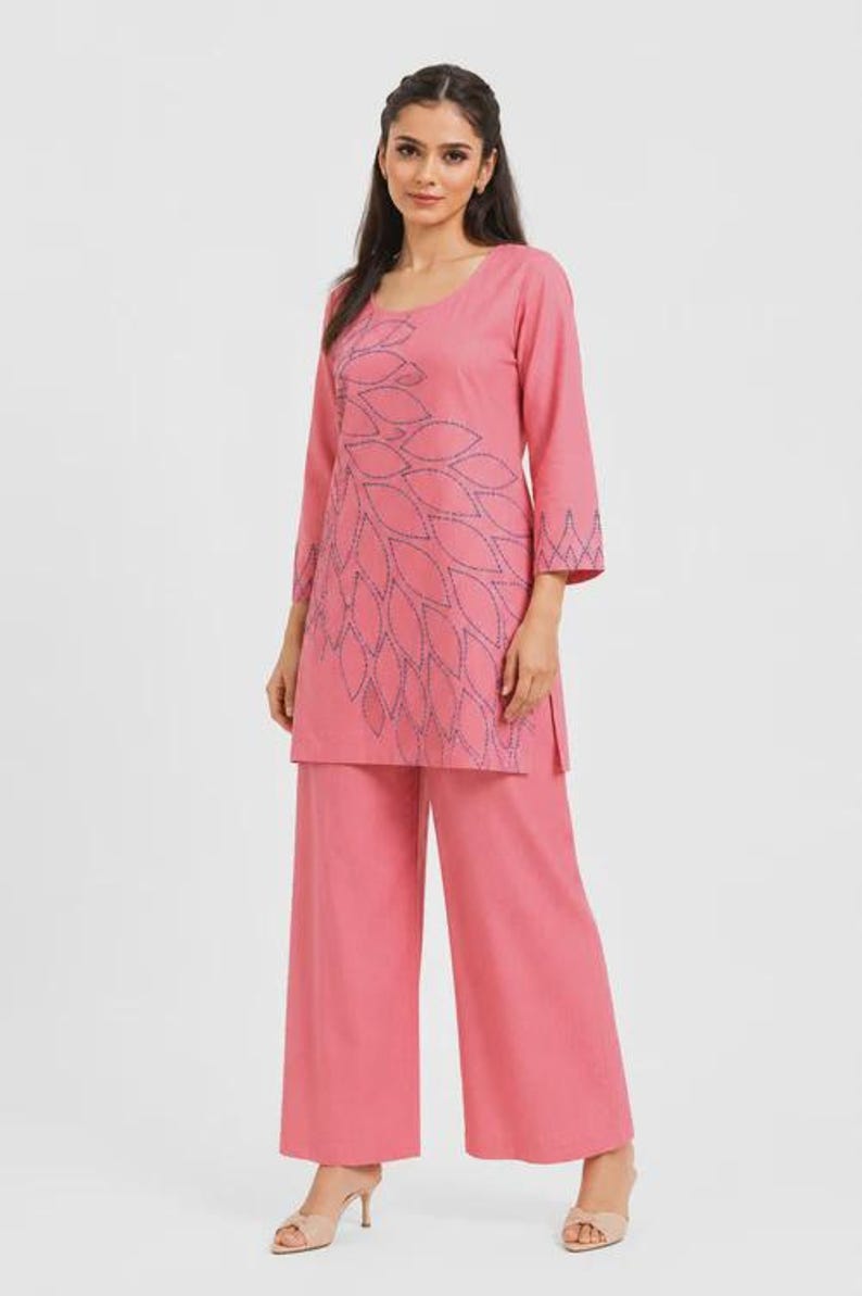 Coral Pink Mal Cotton Co Ord Set With Floral Embroidery
